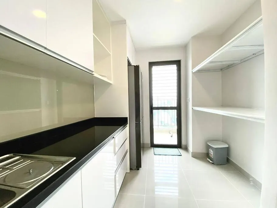 Biggest And Luxurious 3Brs Rivergate Residence Ho Chi Minh City 0*,